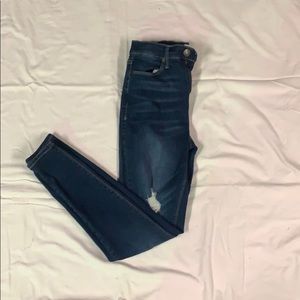 MUDD dark washed jeans with rips! Size 7